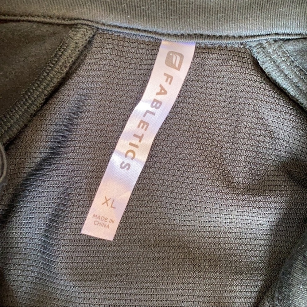 2 Fabletics Jackets - Picture 5 of 9